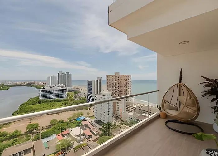 Modern 3Br Apartment, Sea View And Historic Center